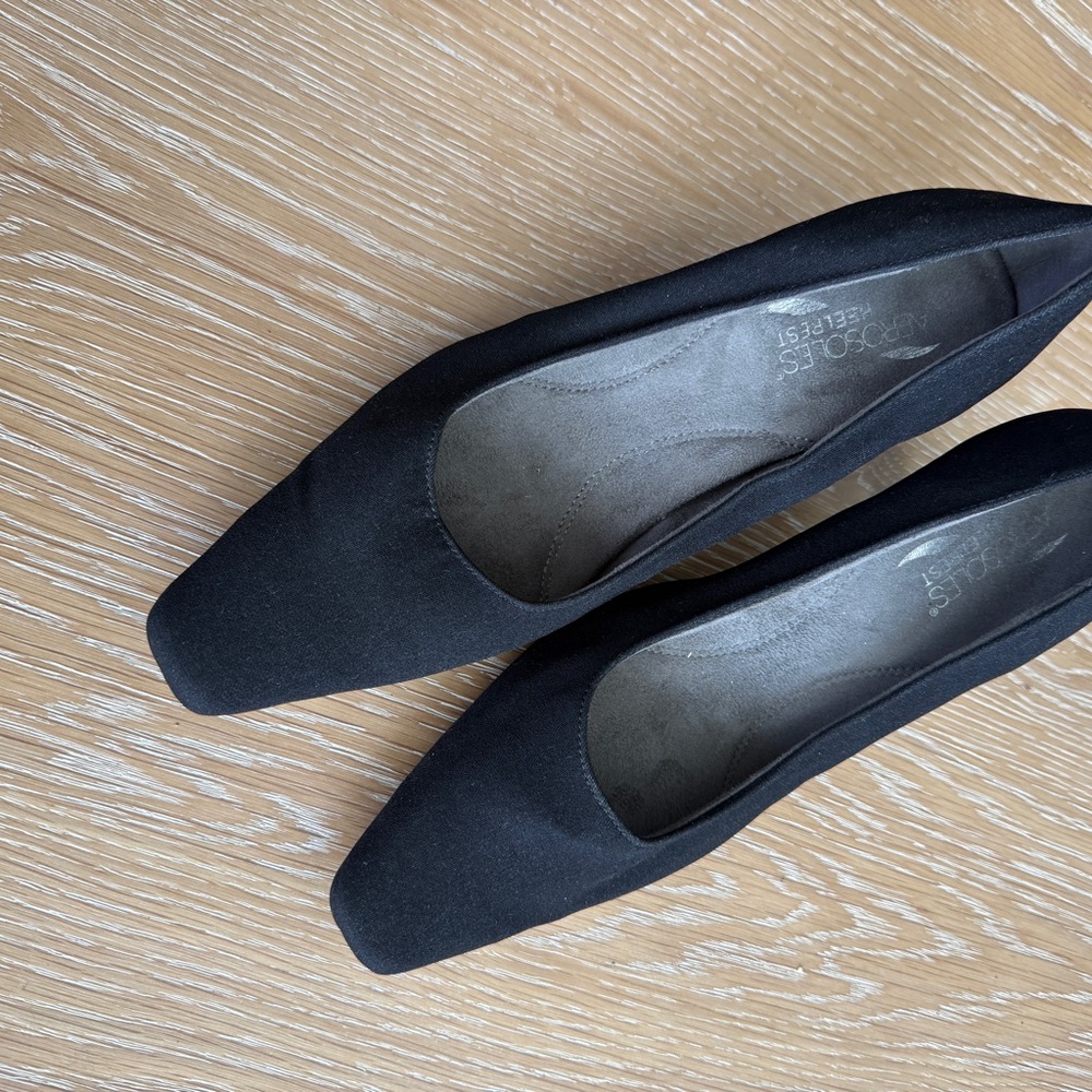 AEROSOLES Black Square-Toe Slip-On Flats